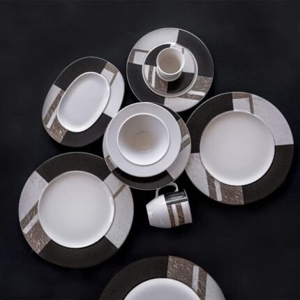 Metallic Galaxy Decorated طقم عشاء 46 قطعة بورسلين