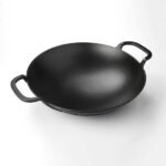 Lava Cast Wok Pan with Metal Handle 38 cm Black - الصورة 4