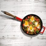 ⁦طاسة-شواية 28سم أحمر بيد خشب LAVA⁩ - الصورة ⁦8⁩