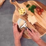 ⁦Utilitaقطاعة جبن يد أسود TRAMONTINA⁩ - الصورة ⁦2⁩